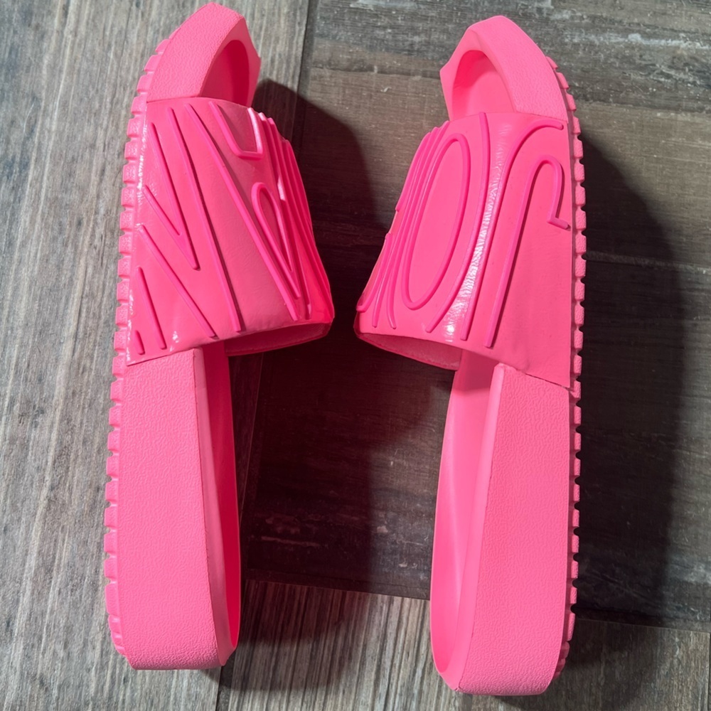 Jordan Nola Slides Size 7 - image 8